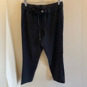 On the fly black lululemon pant